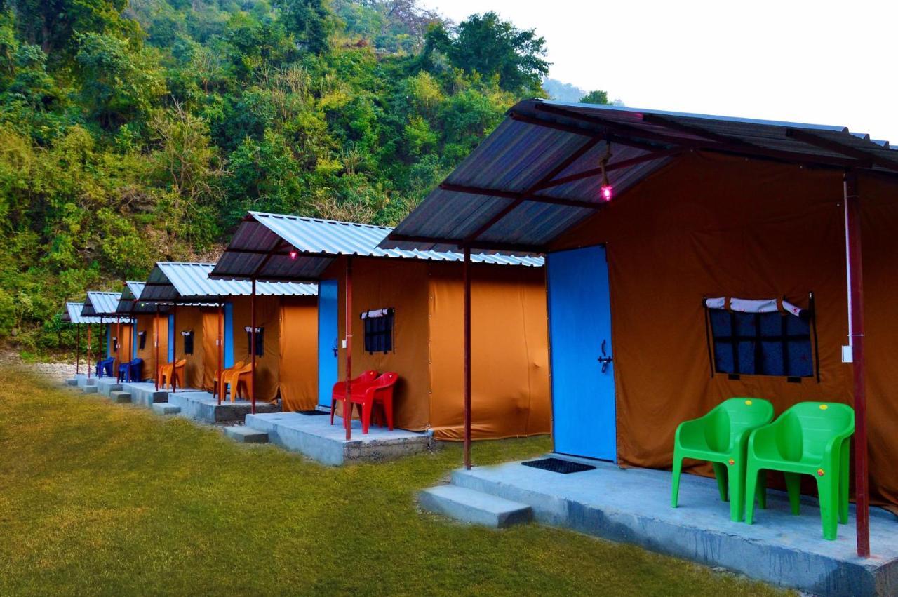 Riverside Glamping By Stayapart X Elephant Brook Bijni Exteriör bild