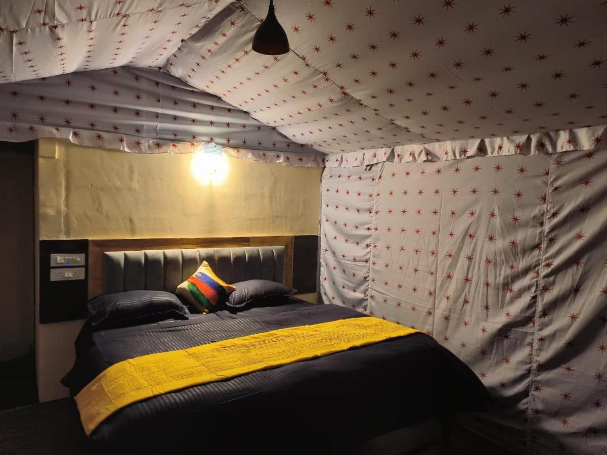 Riverside Glamping By Stayapart X Elephant Brook Bijni Exteriör bild